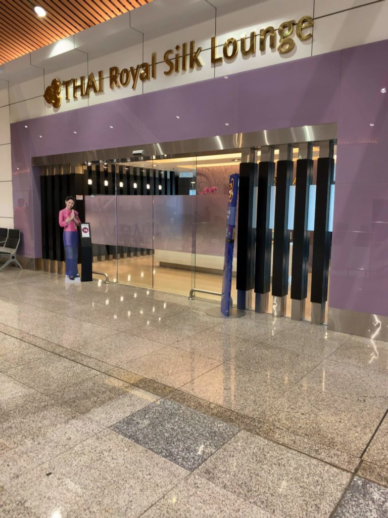 タイ国際航空ロイヤルシルクラウンジ　クアラルンプール国際空港　入口